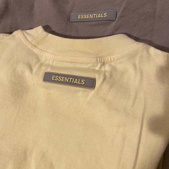 Authentic Essentials T-shirts, size 4/5t good condition - Picture 2 of 5